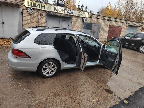 2010 Volkswagen Golf VI, серый, 750000 рублей - вид 21