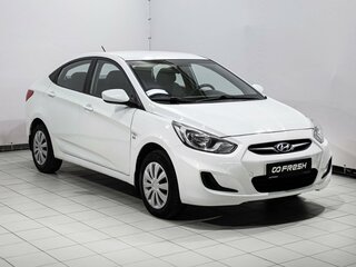 2012 Hyundai Solaris I, белый, 749000 рублей, вид 1