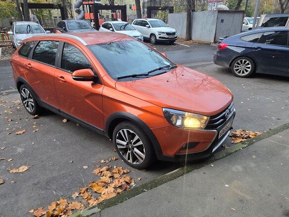 2022 Lada (ВАЗ) Vesta SW Cross I, оранжевый, 1299000 рублей - вид 16