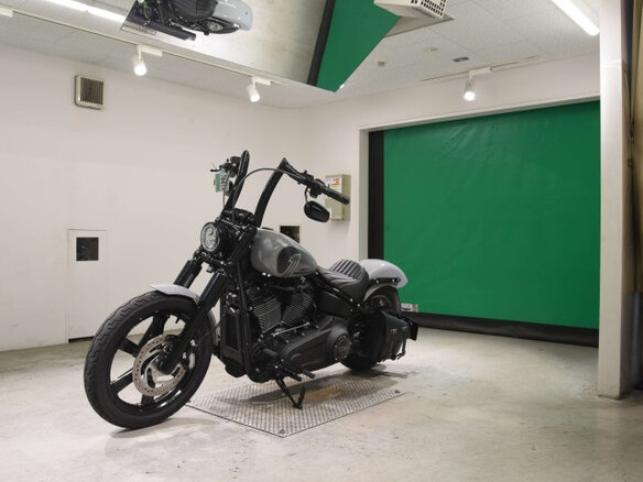 2024 Harley-Davidson Street Bob, серый, 1300000 рублей - вид 3