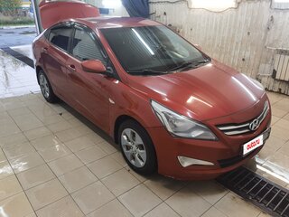 2016 Hyundai Solaris I Рестайлинг, красный, 840000 рублей, вид 2