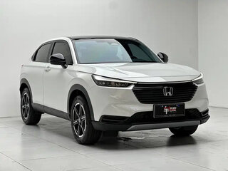 2025 Honda Vezel II Рестайлинг, белый, 2050000 рублей, вид 1