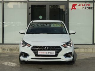 2017 Hyundai Solaris I Рестайлинг, белый, 1300000 рублей, вид 2