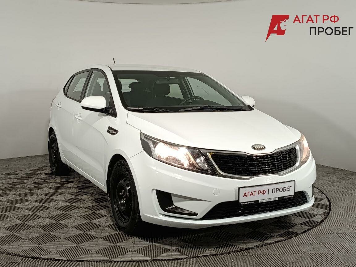 Открыть фотографии: Kia Rio III