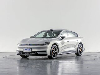 2026 Changan Qiyuan A06 28.39 kWh, серебристый, 2590000 рублей, вид 1