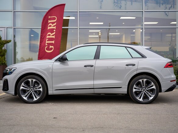 2025 Audi Q8 55 TFSI I (4M) Рестайлинг, серый, 13250000 рублей - вид 3
