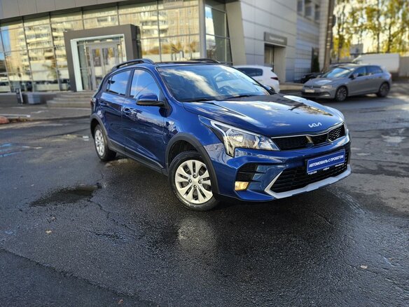 2021 Kia Rio X IV Рестайлинг, синий, 1690000 рублей - вид 2