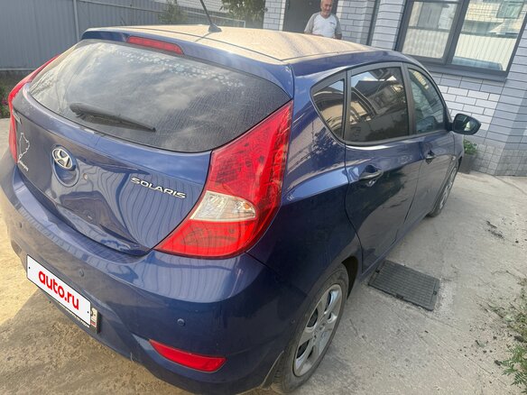 2012 Hyundai Solaris I, синий, 700000 рублей - вид 4