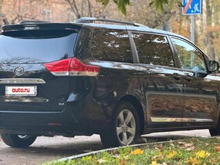 2011 Toyota Sienna III, чёрный, 1730000 рублей, вид 4