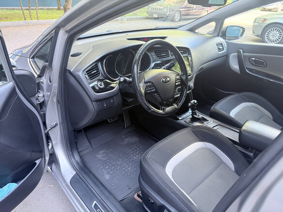 2014 Kia Ceed II, серебристый, 1300000 рублей - вид 6