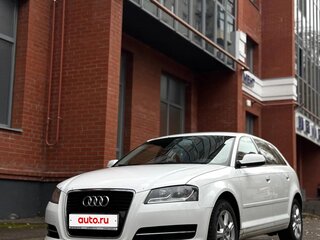 2012 Audi A3 II (8P) Рестайлинг 2, белый, 600000 рублей, вид 1