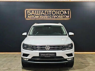 2017 Volkswagen Tiguan II, белый, 2520000 рублей, вид 2