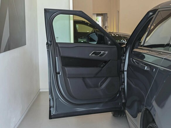 2025 Land Rover Range Rover Velar I Рестайлинг, синий, 8200000 рублей - вид 18