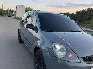 2006 Ford Fiesta Mk5, серый, 385000 рублей, вид 4