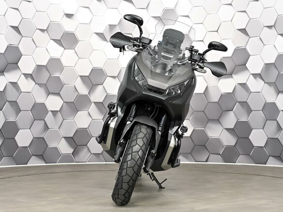 2021 Honda X-ADV, серый, 1099000 рублей - вид 4