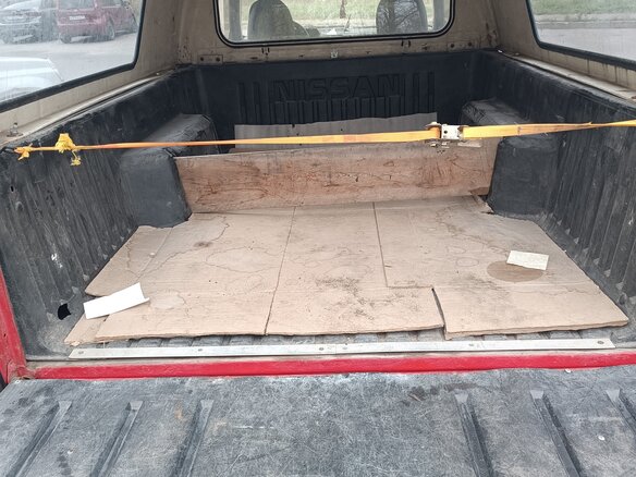 1988 Nissan Terrano I, красный, 450000 рублей - вид 12