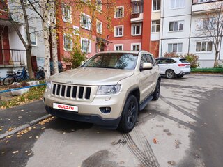 2011 Jeep Grand Cherokee IV (WK2), бежевый, 1600000 рублей, вид 3