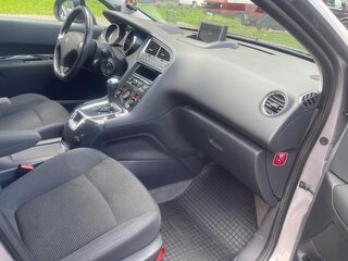 2016 Peugeot 5008 I Рестайлинг, серебристый, 1150000 рублей, вид 5