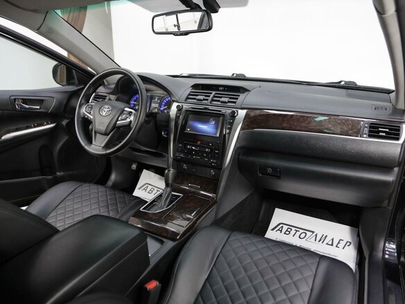 2017 Toyota Camry VII (XV50) Рестайлинг 2, чёрный - вид 4
