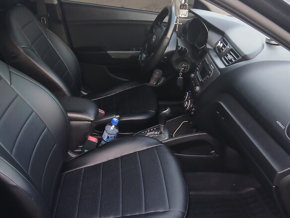 2013 Kia Rio 4-speed III, чёрный, 850000 рублей - вид 8