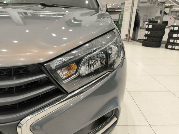 2022 Lada (ВАЗ) Vesta SW I, серый, 1080000 рублей - вид 16