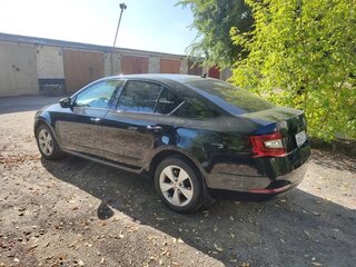 2017 Skoda Octavia III (A7) Рестайлинг, чёрный, 1440000 рублей, вид 5