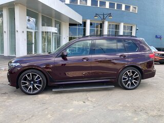 2020 BMW X7 30d I (G07), пурпурный, 6800000 рублей, вид 3