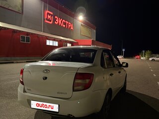 2014 Lada (ВАЗ) Granta I, белый, 315000 рублей, вид 4