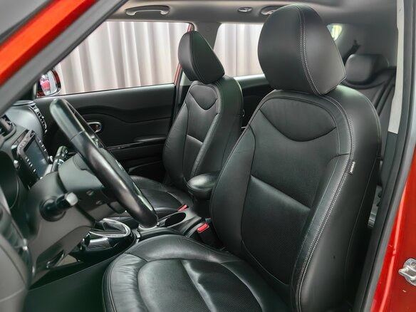 2017 Kia Soul II Рестайлинг, оранжевый, 1225000 рублей - вид 5