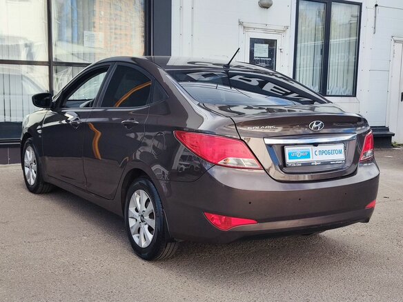 2016 Hyundai Solaris I Рестайлинг, коричневый, 955000 рублей - вид 6
