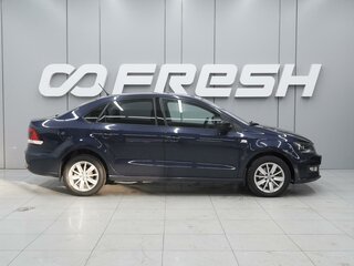 2016 Volkswagen Polo V Рестайлинг, синий, 1049000 рублей, вид 5