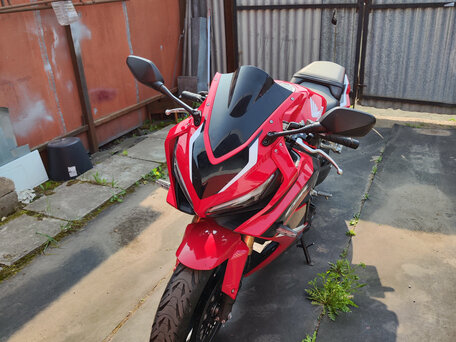 2021 Honda CBR 650R, красный, 750000 рублей, вид 2