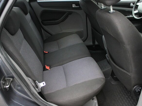 2011 Ford Focus II Рестайлинг, серый - вид 14