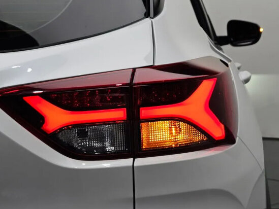 2023 Chevrolet TrailBlazer III Рестайлинг, белый, 1750000 рублей - вид 8