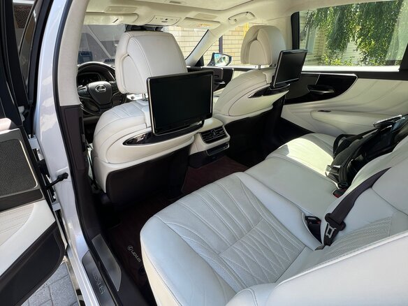 2018 Lexus LS 500 V, белый, 4850000 рублей - вид 18