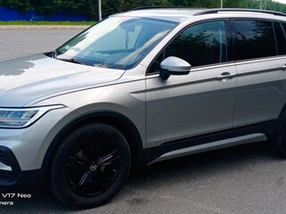 2020 Volkswagen Tiguan II, серый, 2465000 рублей, вид 4