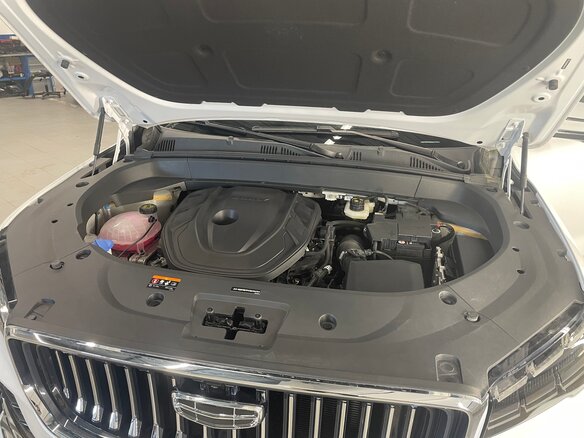 2023 Geely Monjaro I, белый, 3200000 рублей - вид 13