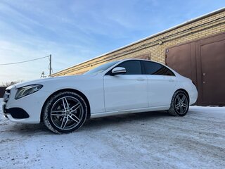 2016 Mercedes-Benz E-Класс 200 V (W213, S213, C238), белый, 3385000 рублей, вид 4