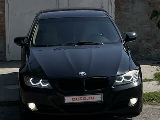 2009 BMW 3 серии 318i V (E90/E91/E92/E93) Рестайлинг, чёрный, 800000 рублей, вид 3