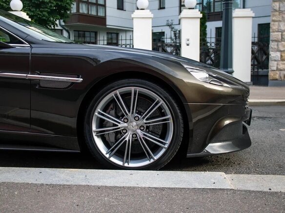 2012 Aston Martin Vanquish II, коричневый, 18000000 рублей - вид 19