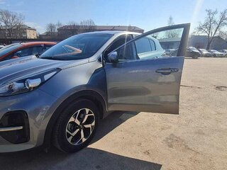 2019 Kia Sportage IV Рестайлинг, серебристый, 2800000 рублей, вид 1