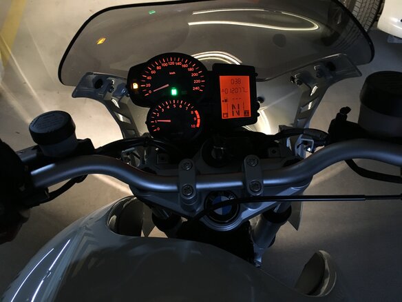 2010 BMW R 1200 R, белый - вид 6