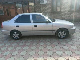 2005 Hyundai Accent ТагАЗ II, серебристый, 755000 рублей, вид 4
