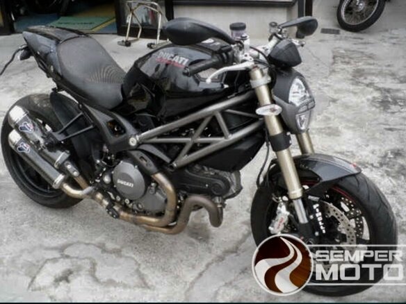 2011 Ducati Monster 1100, чёрный - вид 17