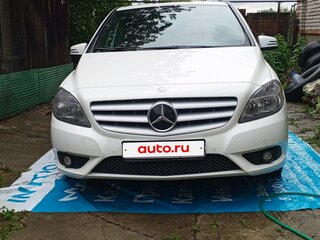 2013 Mercedes-Benz B-Класс 200 II (W246), белый, 1100000 рублей, вид 2