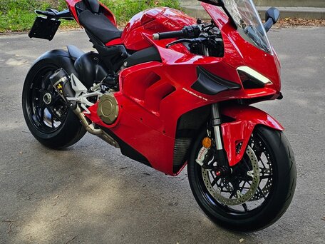 2021 Ducati Panigale V4, красный, 2050000 рублей, вид 1