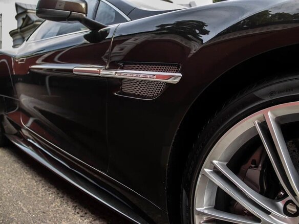 2012 Aston Martin Vanquish II, коричневый, 18000000 рублей - вид 22
