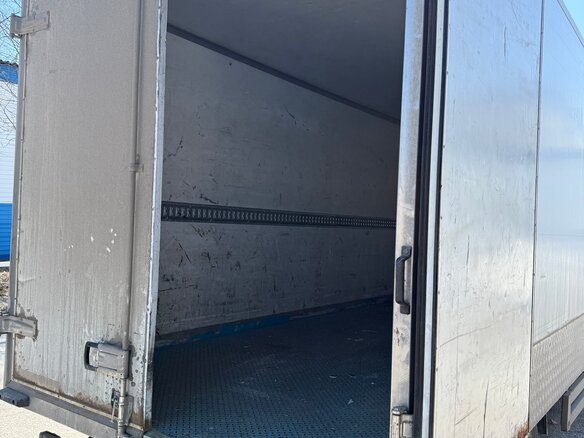 2013 Nissan Cabstar, серебристый, 2200000 рублей - вид 12