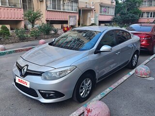2014 Renault Fluence I Рестайлинг, серый, 800000 рублей, вид 1