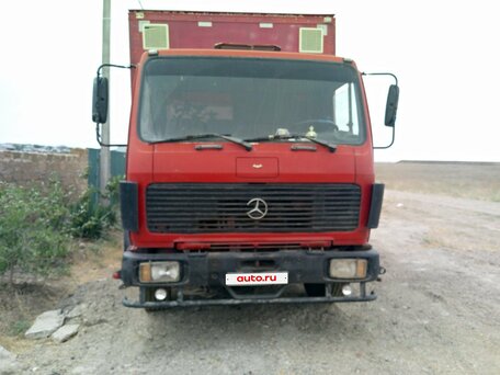 1989 Mercedes-Benz Фургон (6х2), красный, 700000 рублей, вид 2